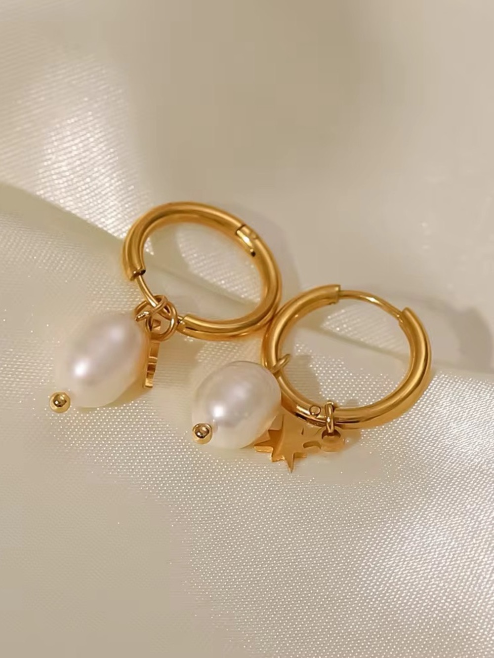 18K Gold Plated Freshwater Pearl Star Charm Hoop Earrings